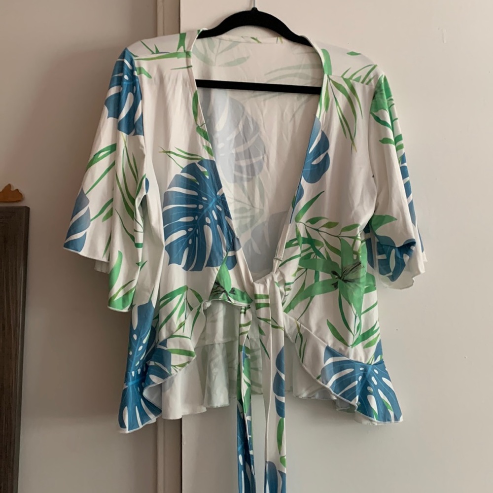 Tie front crop top